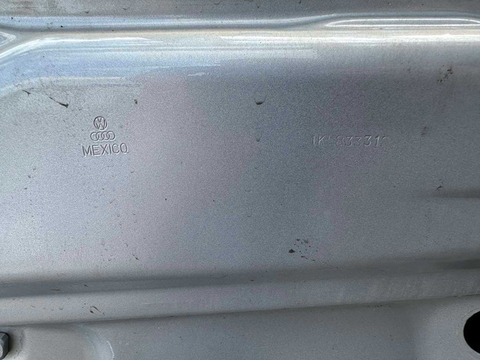 Дверь задняя правая VW jetta 2008
