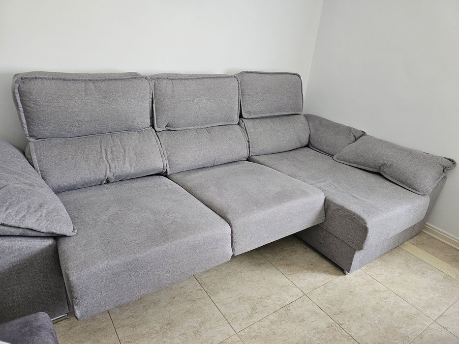Sofa chaise longue com arrumo e com garantia 1 ano