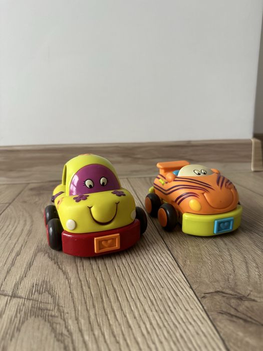 Набір машинок Battat Кумедний автопарк 2шт  оригінал