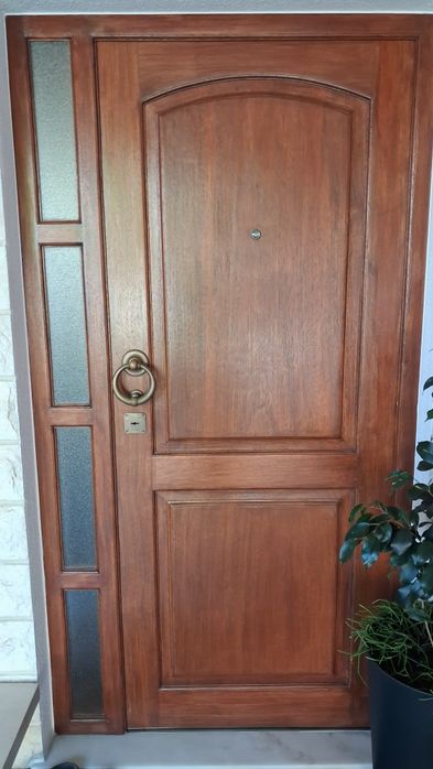 Porta de Madeira Maciça