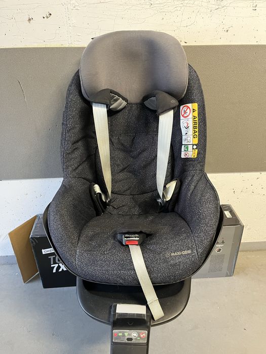 Fotelik Maxi Cosi 2WayPearl + baza ,zadbany, isofix
