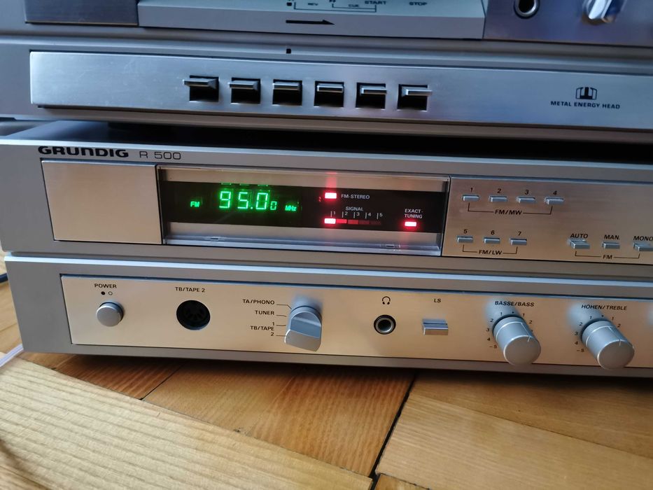 Amplituner Grundig R500 2.0 srebrny + magnetofon grundig gratis
