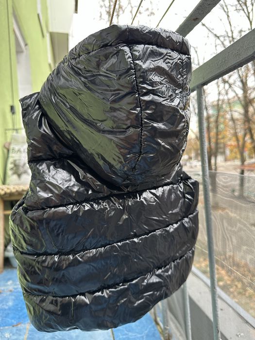 Жилетка дитяча чорного кольору