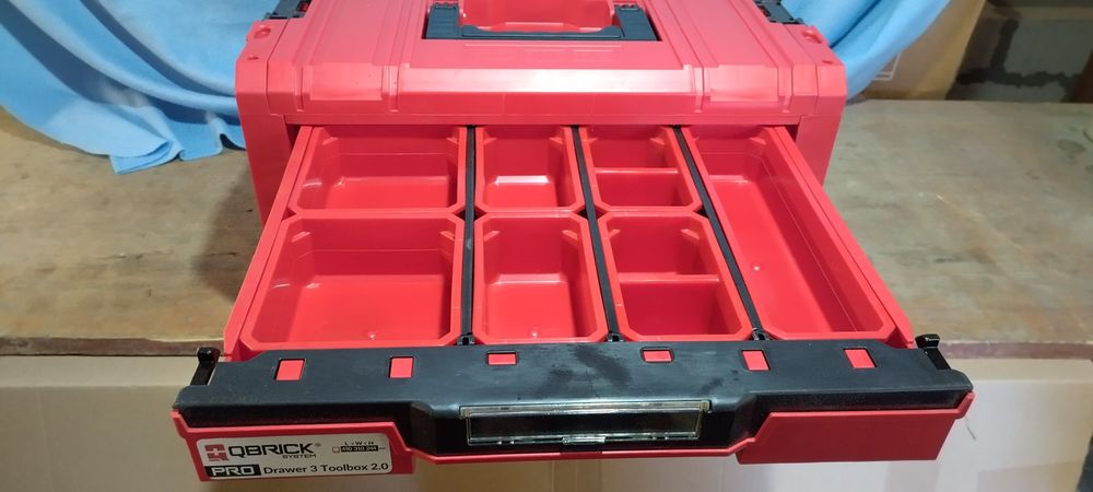 Qbrick System PRO Drawer 3x Red Ultra HD