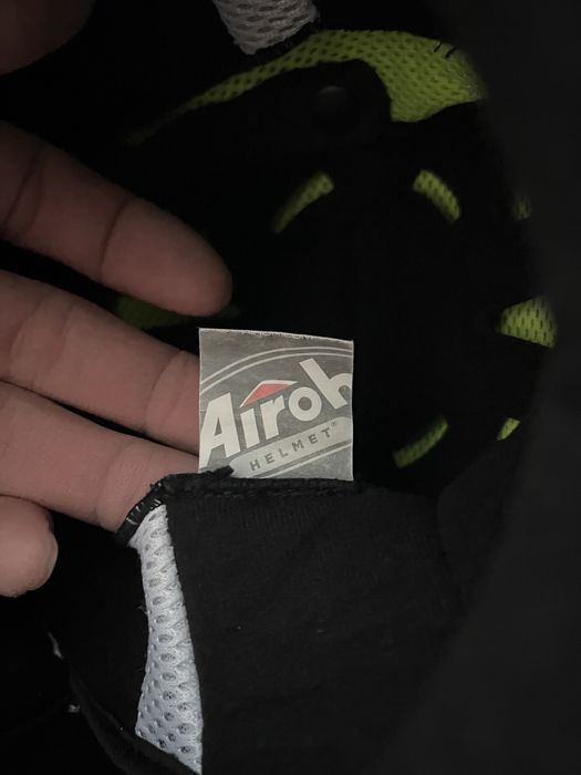 Рідкісний шолом Airoh Twist 2.0 LazyBoy з окулярами LEATT