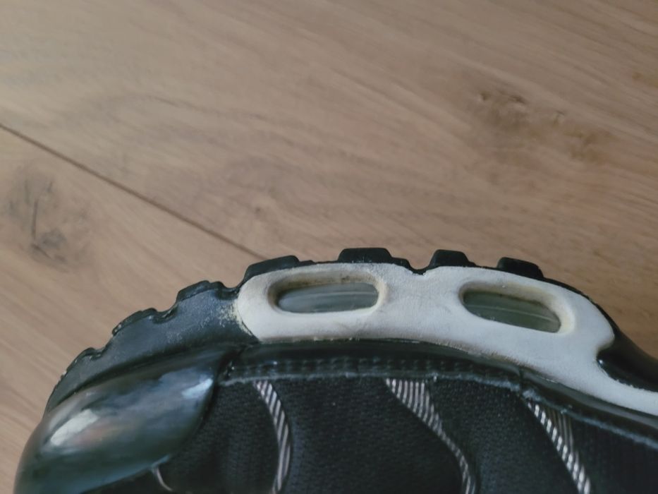 Buty NIKE TNs 41 sneakers dres