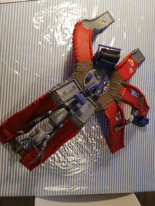 Hot Wheels pista aranha