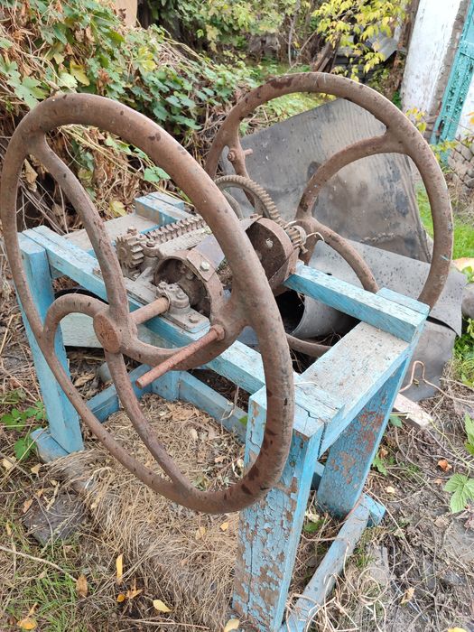 Сичкарня траворезка,соломооезка