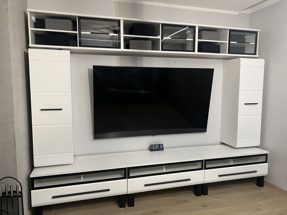 Mebloscianka brw.  300 szer,   220 wys