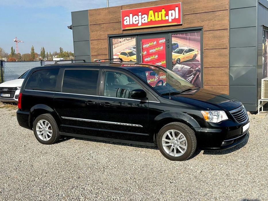 Chrysler Town & Country 3,6 BENZ 283 KM 7 Osobowy !! BDB STAN !! 2016r ! Warszawa