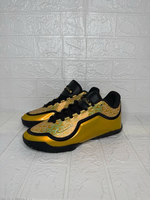 Баскетбольні кросівки Lebron 23