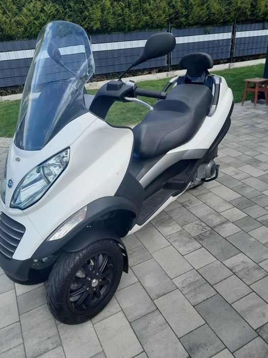 Piaggio MP-3