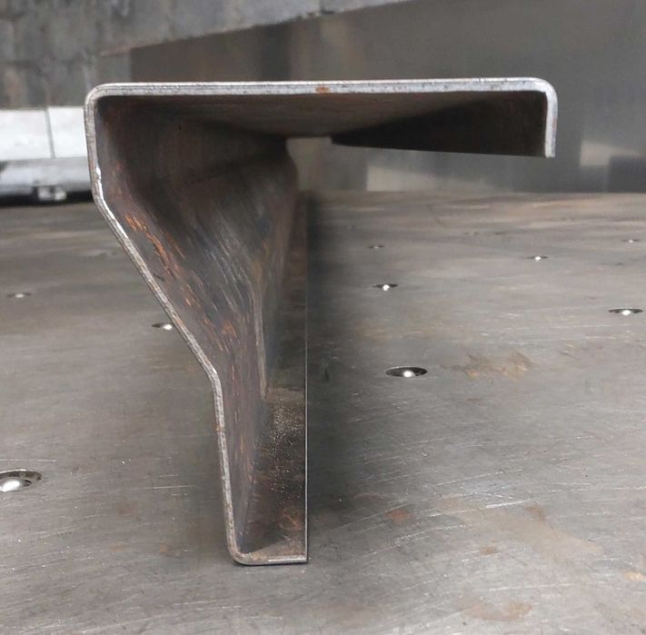 Panel boczny platformy aluminiowy 150mm skrzynia Bok Laweta Obrzeże