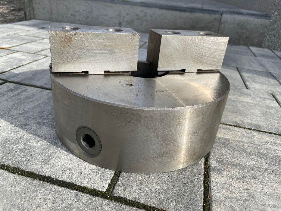 Uchwyt tokarski samocentrujący 250 Bison