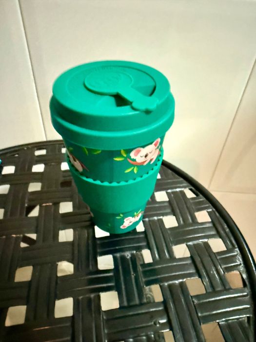 Copo reutilizável Quy com tampa