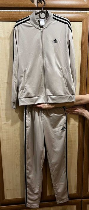Спортивний костюм Adidas "M"  "S" жіночий