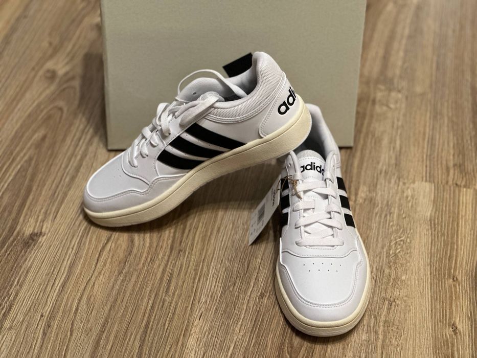 кросівки Adidas 41 розмір