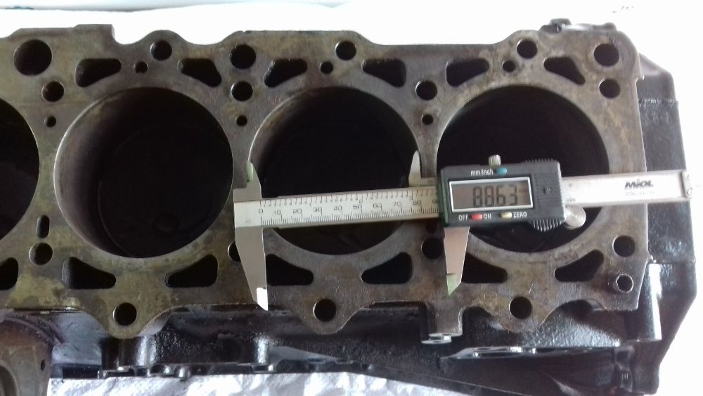 Блок двигателя ДВС (голый) Mercedes OM 601 2.3D