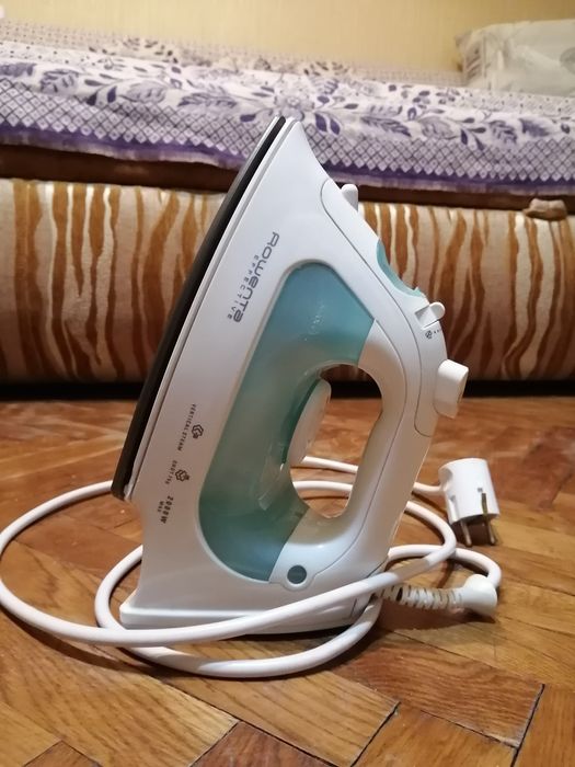 Праска утюг Ровента ефектив