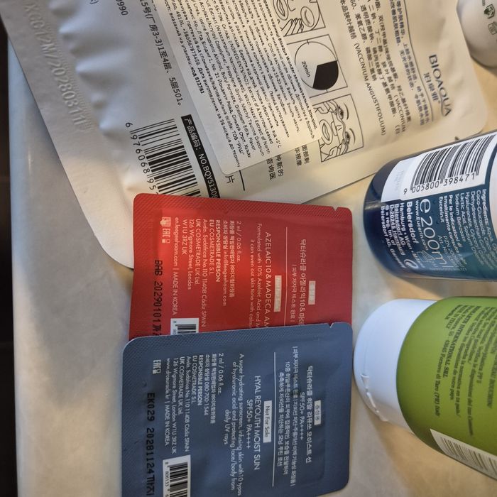 Лот доглядової косметики: Eucerin, SkinTra, Bioearth, MyIDi + тканинна маска та пробники Dr.Ceuracle