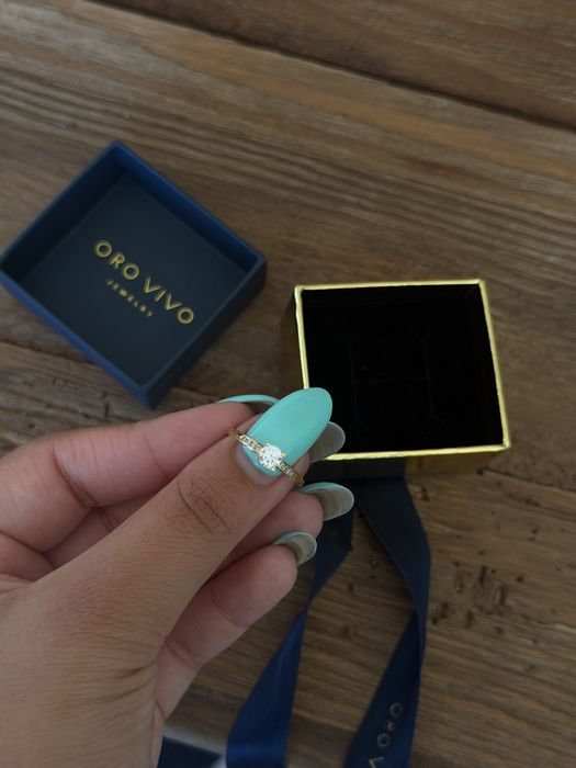 Anel oro vivo 16