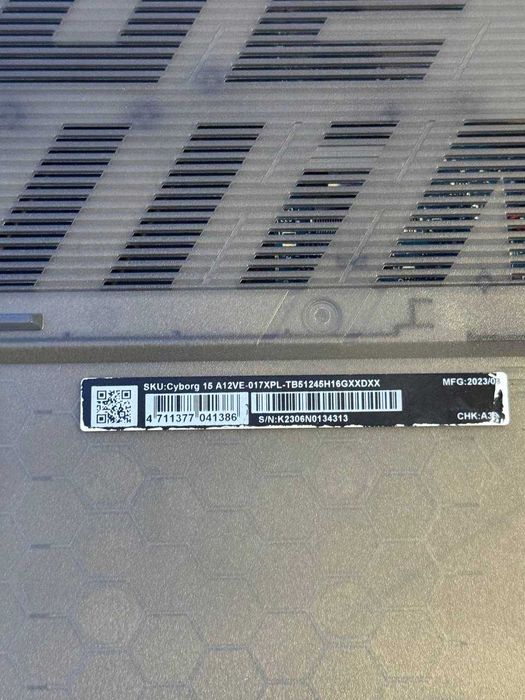 Laptop gamingowy MSI Cyborg 15 A12VE