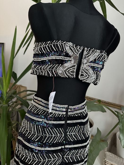 Czarna cekinowa bluzka crop Top zdobiony L 40 asos luxe