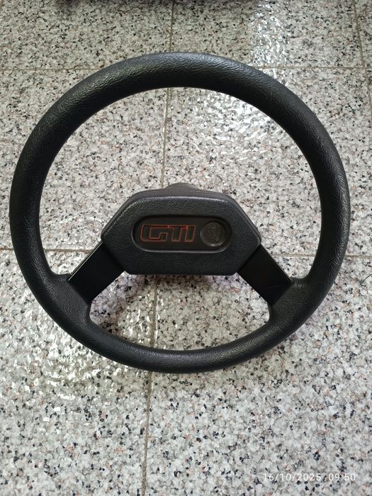 Volante Peugeot 205 GTI Fase 1