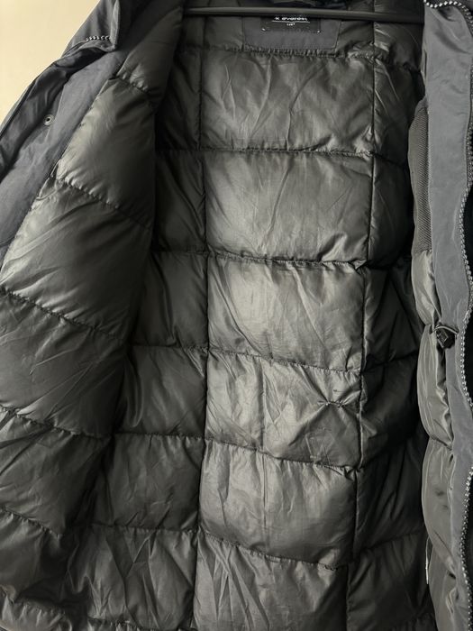 Продам зимову жіночу куртку-парку Everest