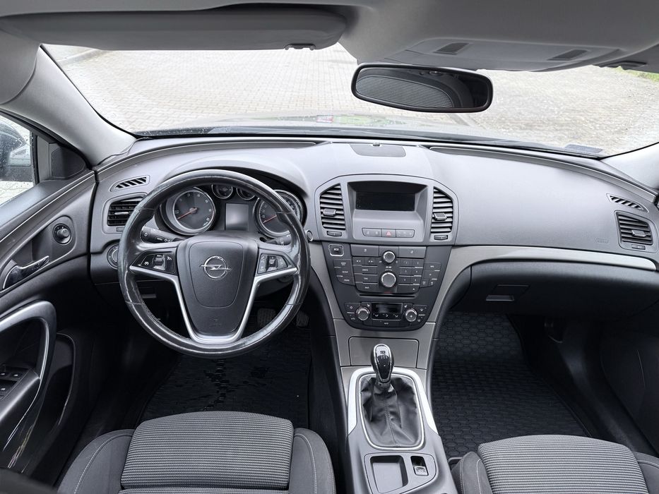 Opel Insignia bezwypadek oryginalny lakier