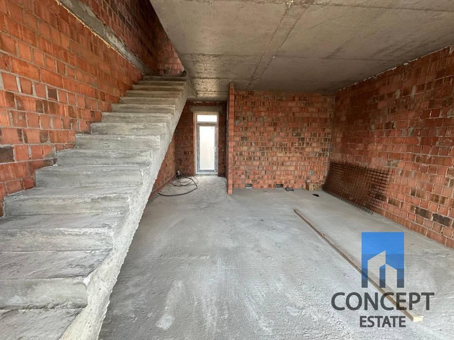 Продам таунхаус в Золотых ключах