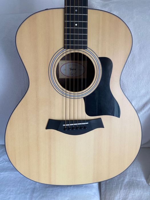Violão Taylor 114e