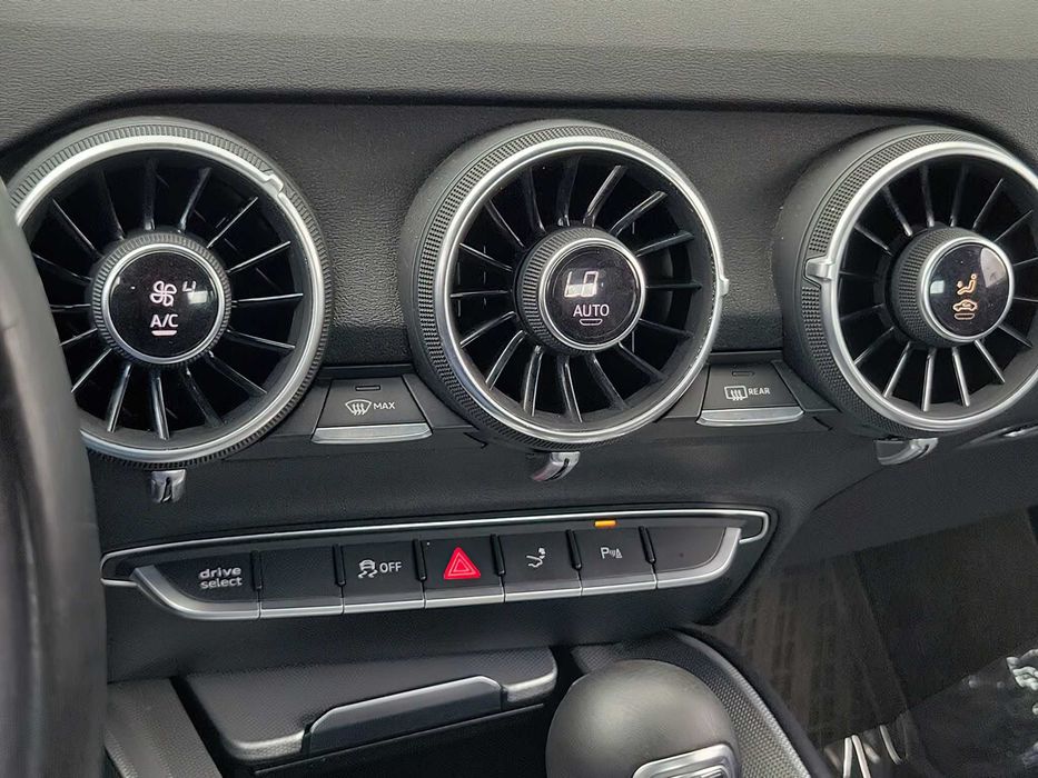 Audi TT quattro      2018