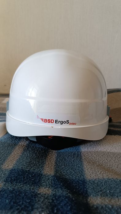 Каска с щитком для работы с напряжением BSD