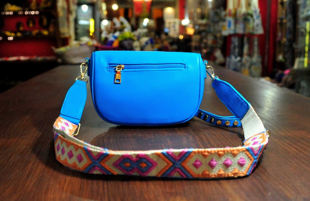 Bolsa de cintura em pele PU