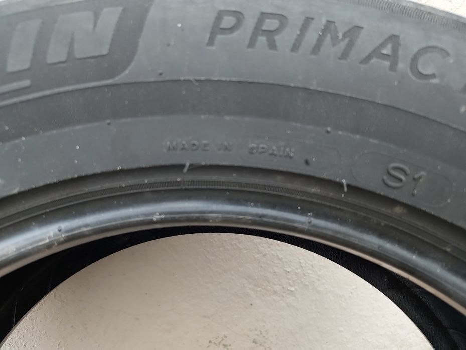 Michelin Primacy 4 215/65 R17 комплектом або парами