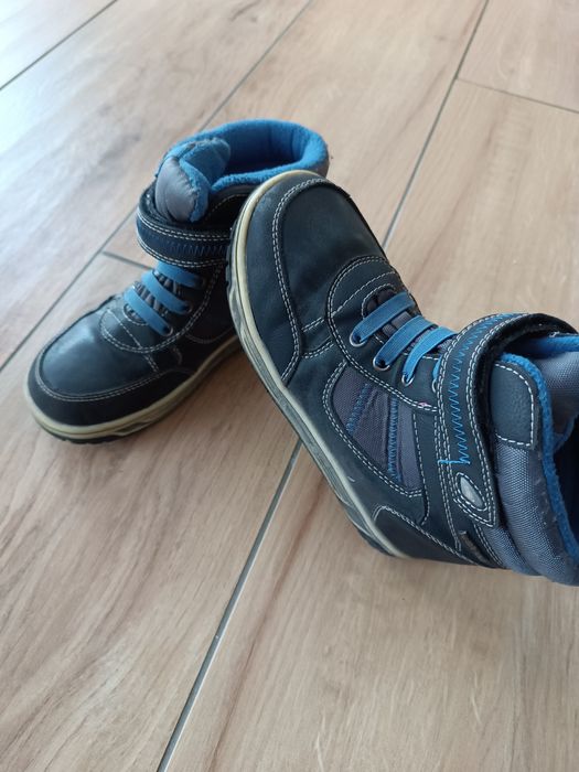 Bardzo ładne buciki Cortina na jesień r 30