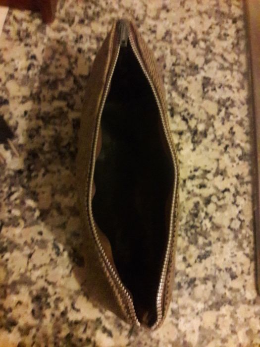 Ferro de passar roupa de viagem