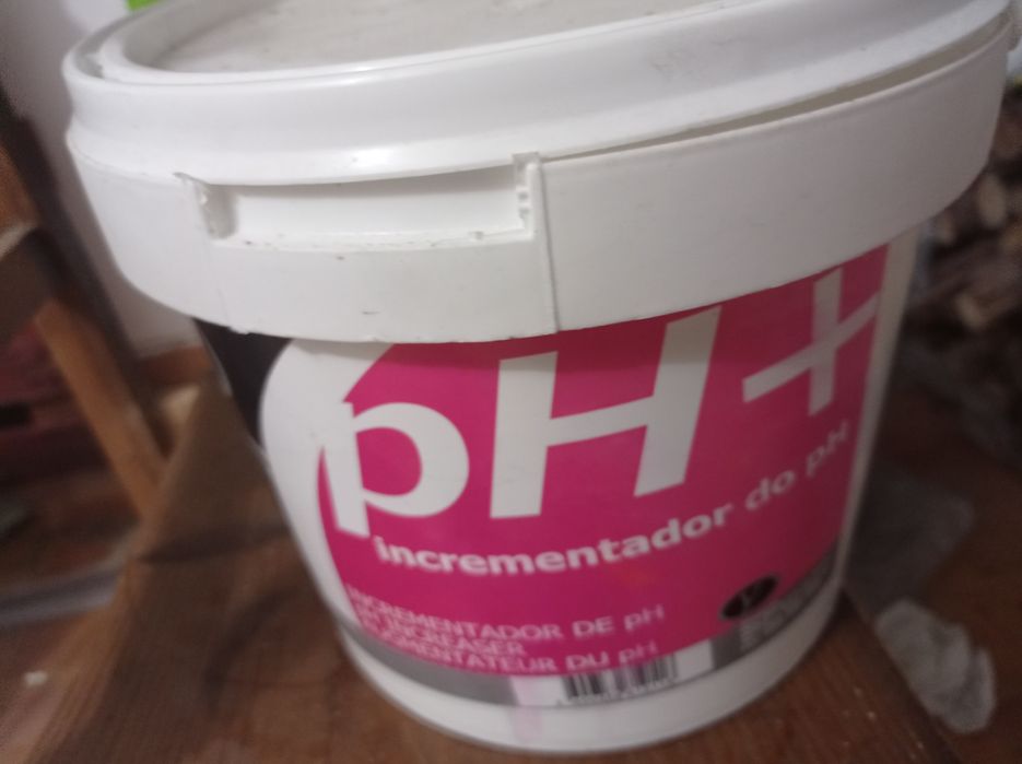 Ph+ para piscinas com 75% da capacidade total