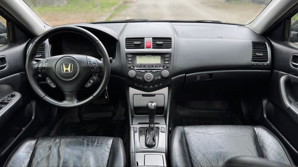 Honda Accord 7 автомат газ/бензин