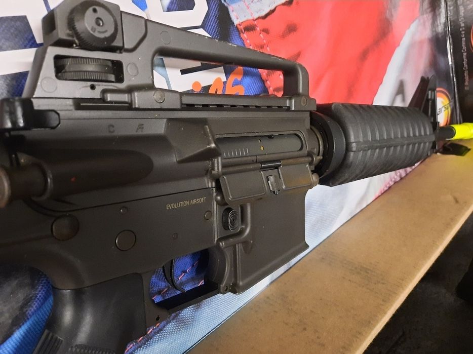 Réplica Airsoft M4 Evolution Lone Star