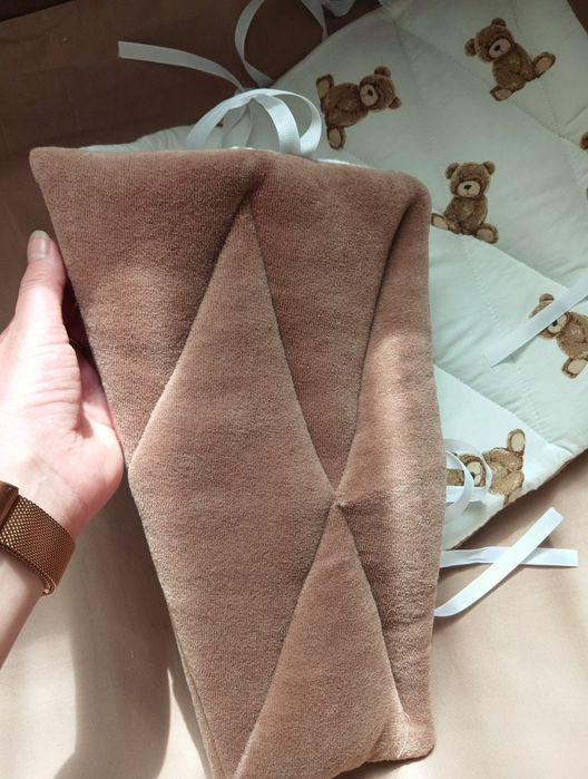 Бортики в ліжечко, кроватку, косичка