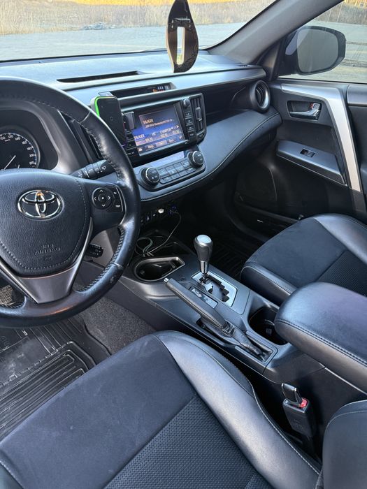 Тойота рав 4  дизель автомат