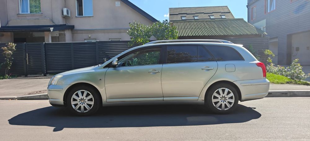 Toyota Avensis 2006 2,2 дизель механіка