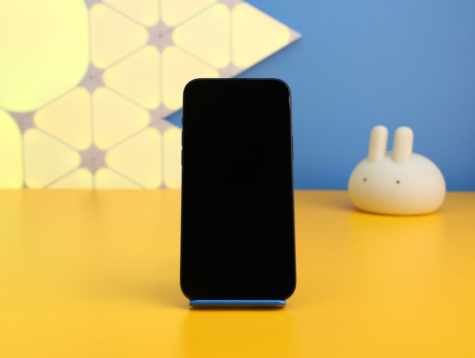 Смартфон Apple iPhone 15 Plus 128GB Black (159196) Б/У З ГАРАНТІЄЮ