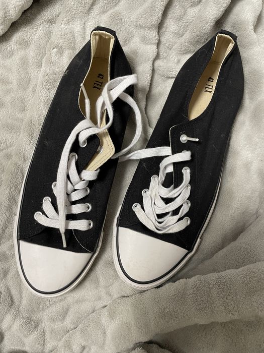 Кеди чоловічі.