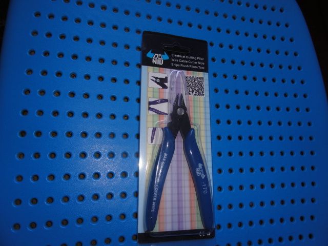 Alicate de Corte Eléctrico-NOVO