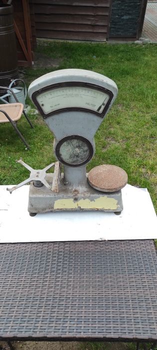 Żeliwna waga z prl