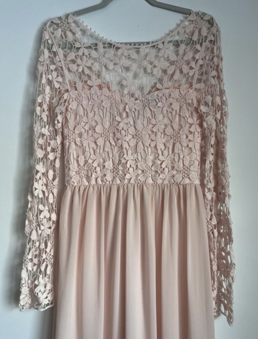 Sukienka koronkowa długa