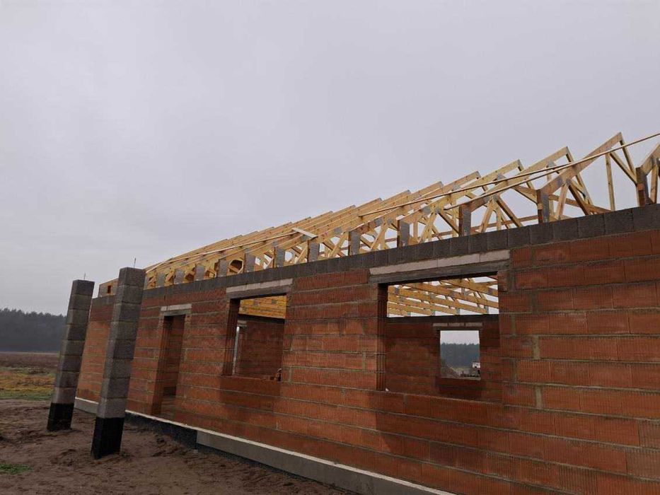 Wiązary dachowe prefabrykowane.